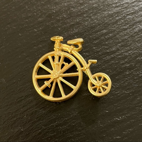 Vintage Bicycle Goldtone Pin Brooch - Picture 9 of 9